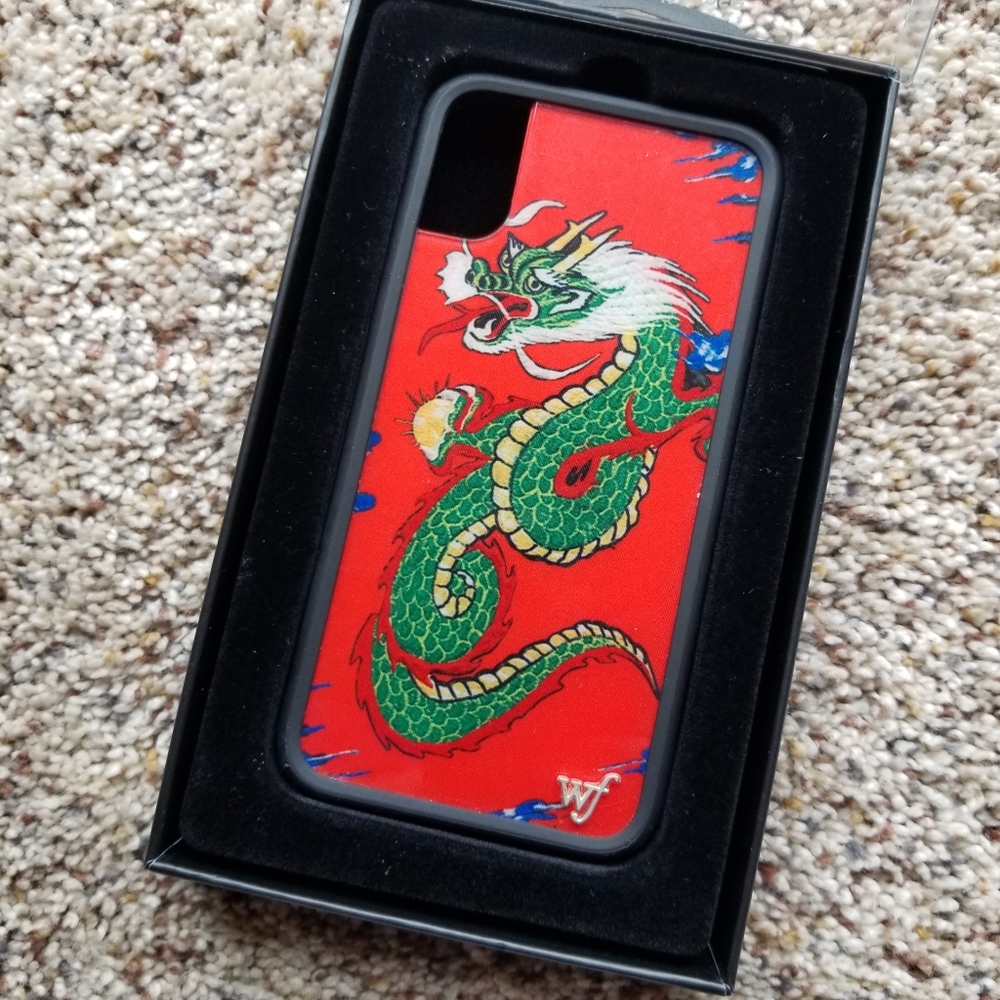Wildflower Red Dragon iPhone Xs/X case